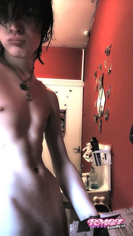 Rate guys (GenericEmoBoy)