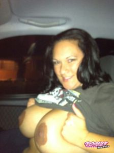 boobs of BustyMilf81