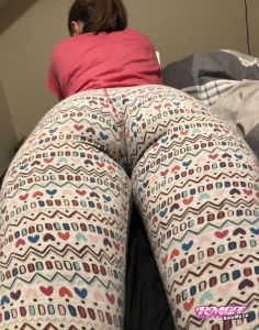 Peachypaige's Ass image