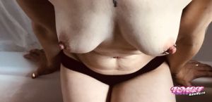 Ukslutwife's Boobs image