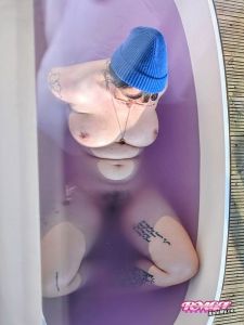 Swellos's Boobs image
