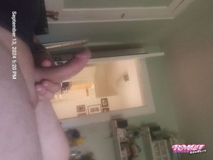 Callmeeze's Cock image