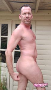 DaveLondon's Ass image