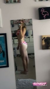 Paigetits's Legs image
