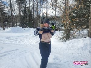 Threesomehunter's Boobs image