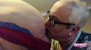 Anallover70's Ass image