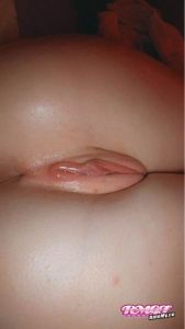 Lisaovulating26's Pussy image