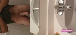 R7000's Cock image