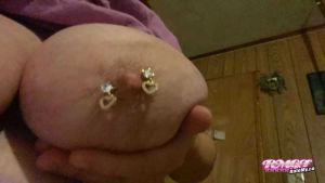 Kellysmelons245's Boobs image