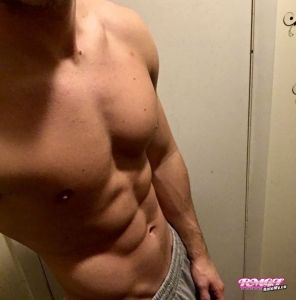 Mrhappyface54's Cock image