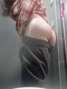 Iwonttellifyoudont's Ass image