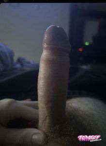 Thebeardedgamer92's Cock image