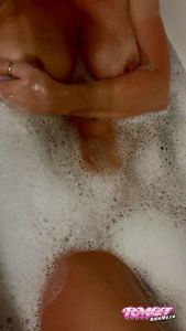 Hornycouple84's Boobs image