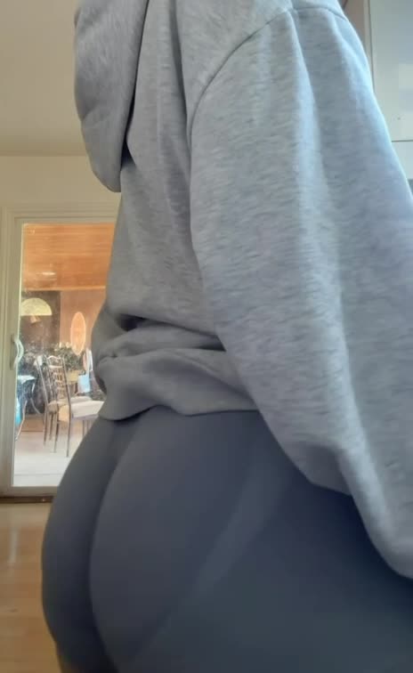 Uploaded by SlutsRus (homemade video)