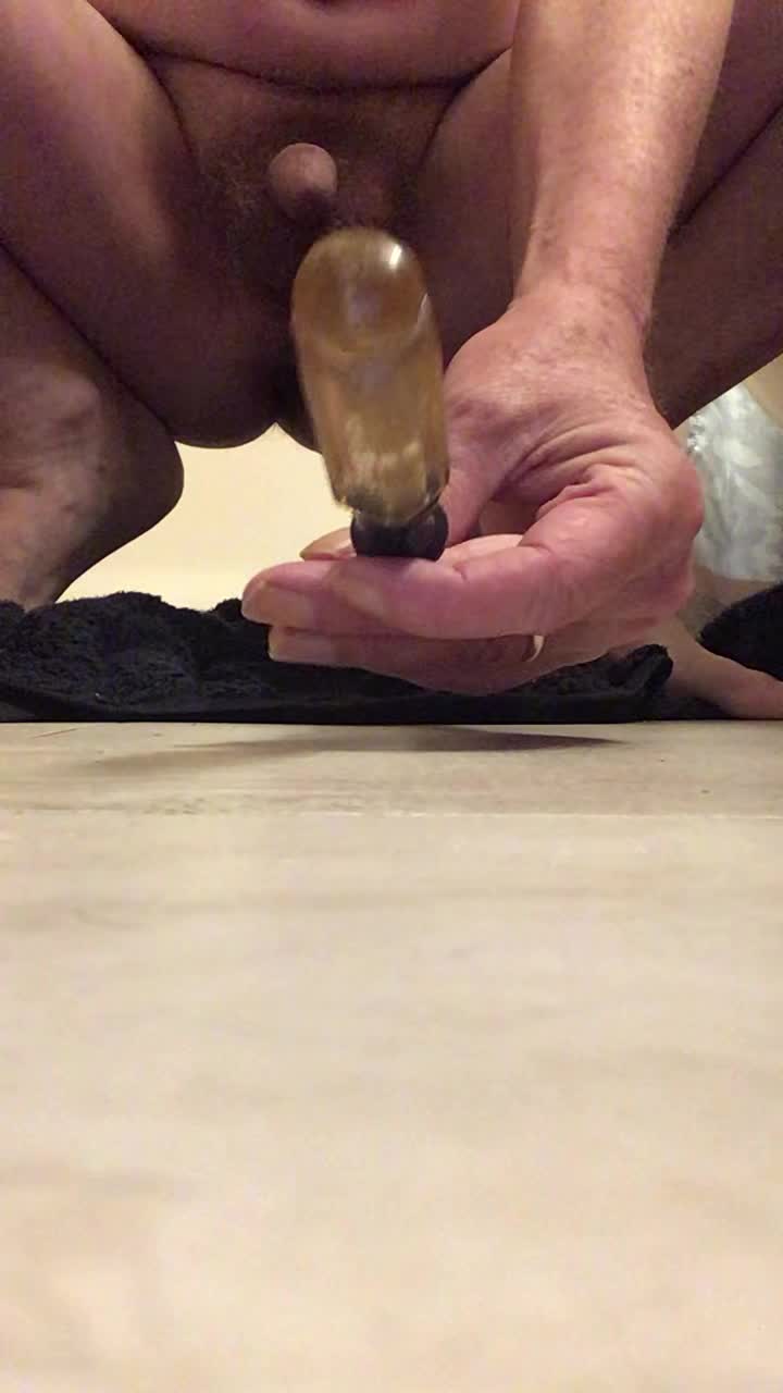 Buttplay (homemade video)